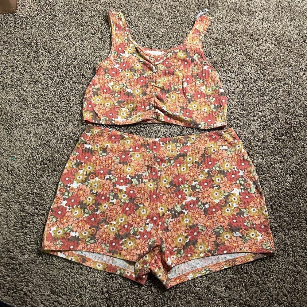 Colsie Orange Floral Sleepwear / Lounge Short and Top Set